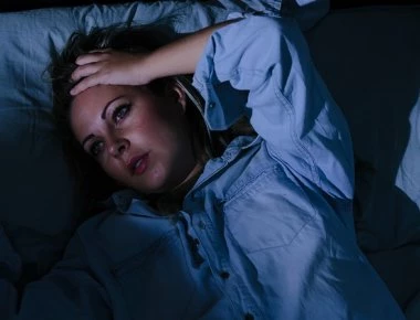 Βραδινό άγχος: Γιατί είναι επικίνδυνο για την υγεία